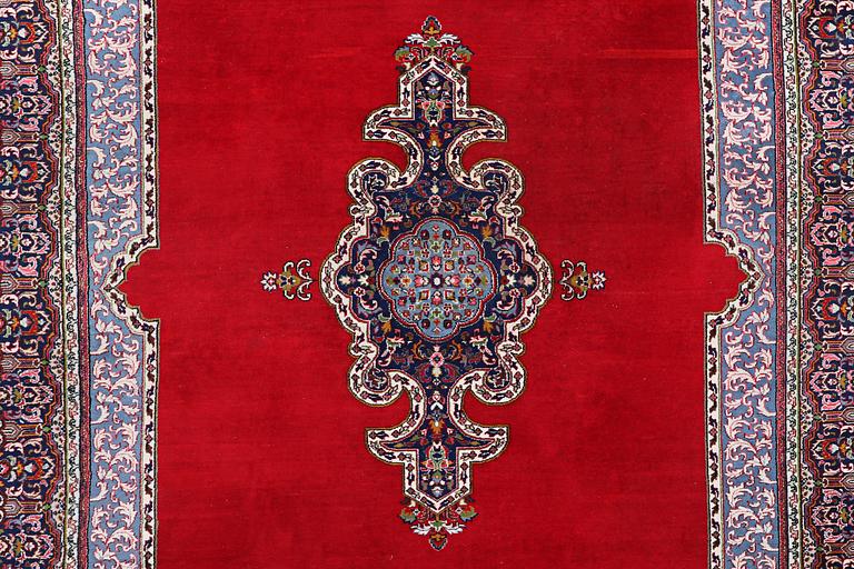 Matta Kirman, ca 394 x 310 cm.