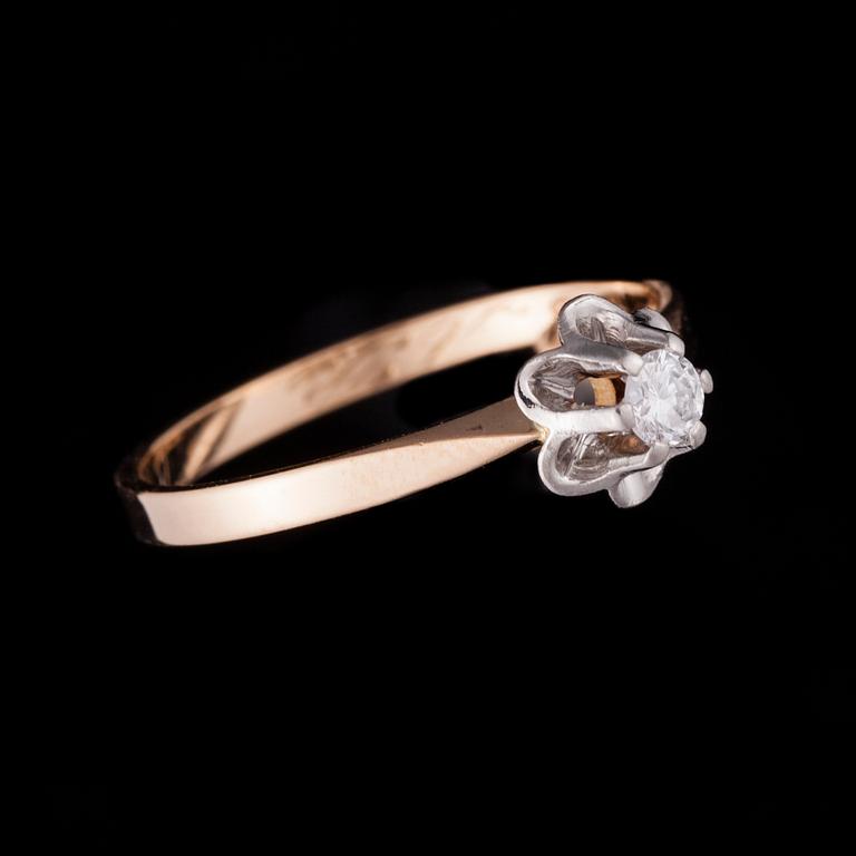 RING, 18K guld, briljantslipad diamant 0,10 ct. N. Westerback 1978. Vikt ca 2 g.