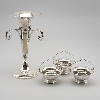 BORDSUPPSATS, silver, London 1907. Total vikt ca 1167 g.
