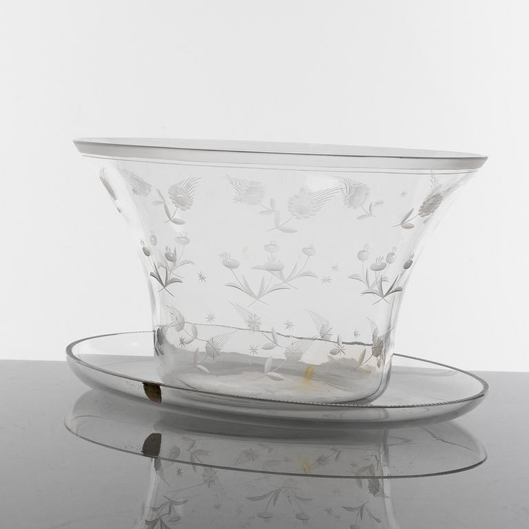 Edward Hald, an angraved glass bowl and plate, Orrefors, Sweden, model H932 and H348.