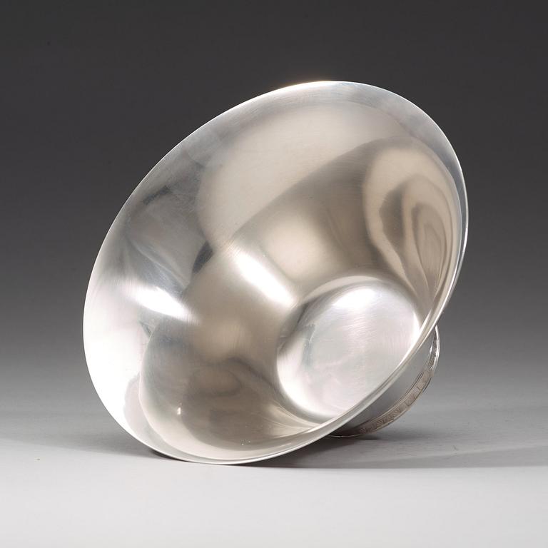 Wiwen Nilsson, a sterling bowl, Lund 1963.