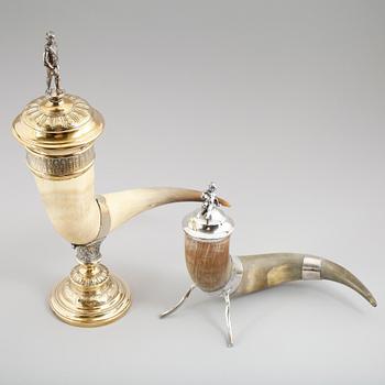 DRYCKESHORN, 2 st, sekelskiftet 1900.