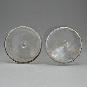 FLASKOR, 2 st, glas, 1800-tal.