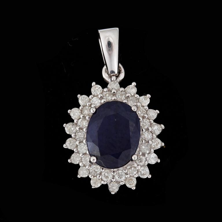 HÄNGE, 9k vitguld med oval safir och krans av briljantslipade diamanter tot ca 0,36 ct. Vikt ca 1,5 gram.