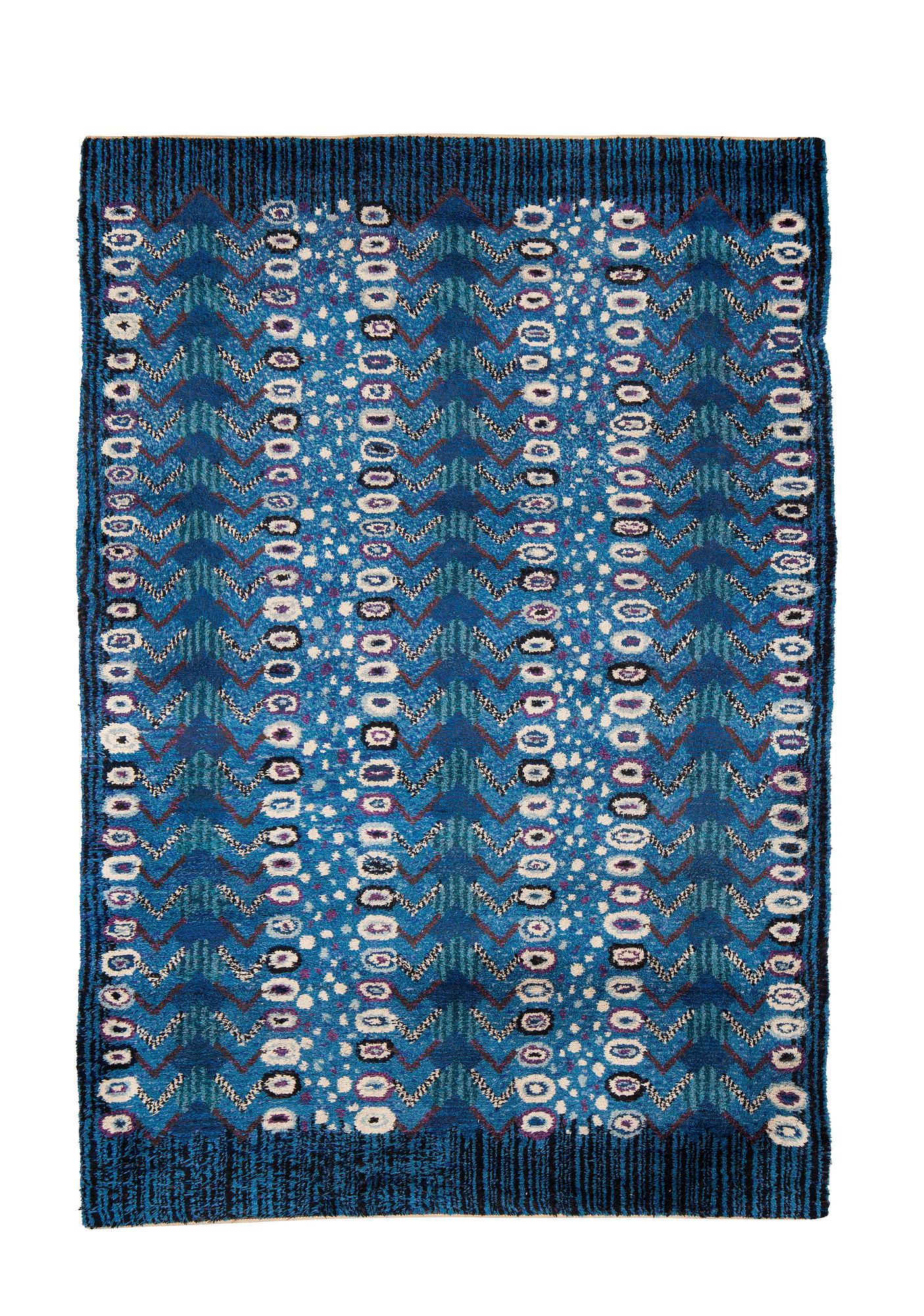 Berit Koenig, matta, "Påfågelsmattan", rya, ca 360 x 245 cm, Svensk Hemslöjd, osignerad.