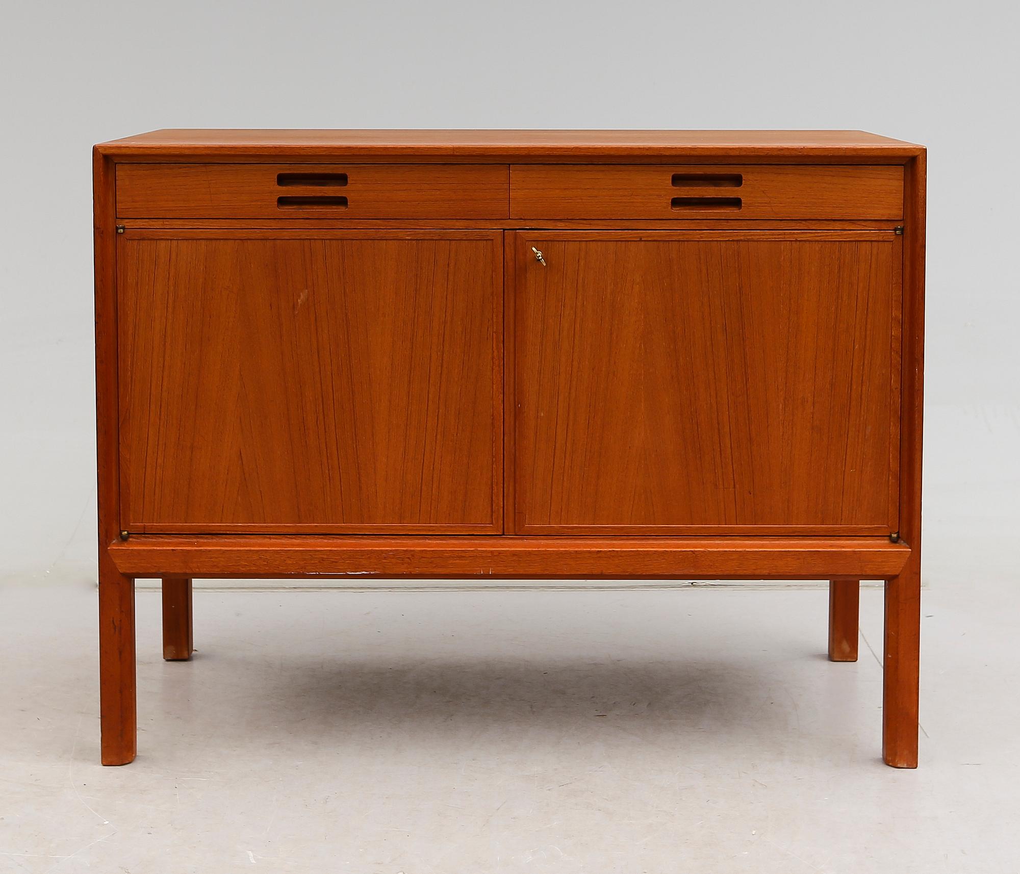 SIDEBOARD, Bertil Fridhagen, Bodafors, 1960.
