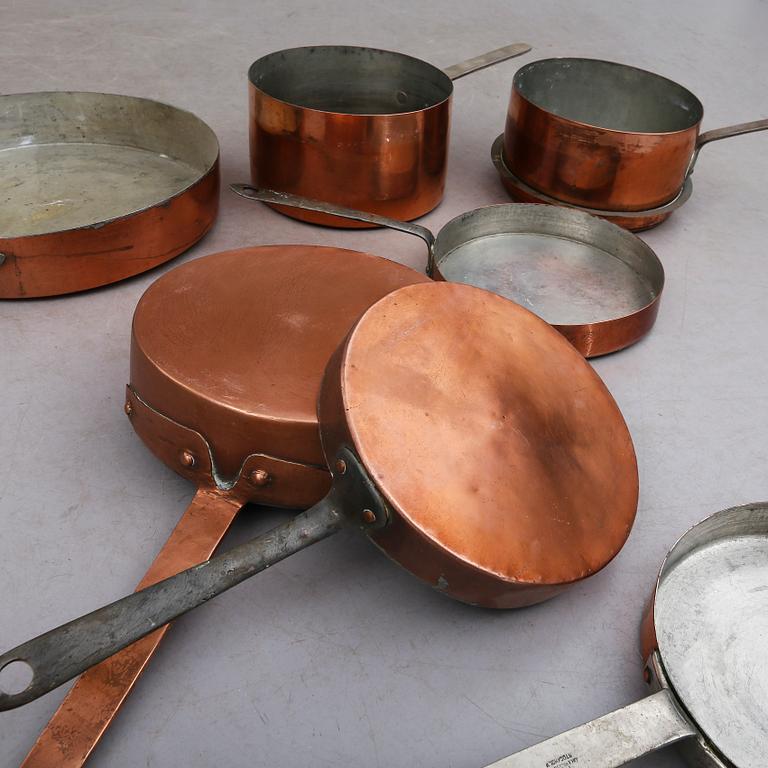SAMLING KASTRULLER OCH LOCK, 7 delar, koppar, 1800-tal.