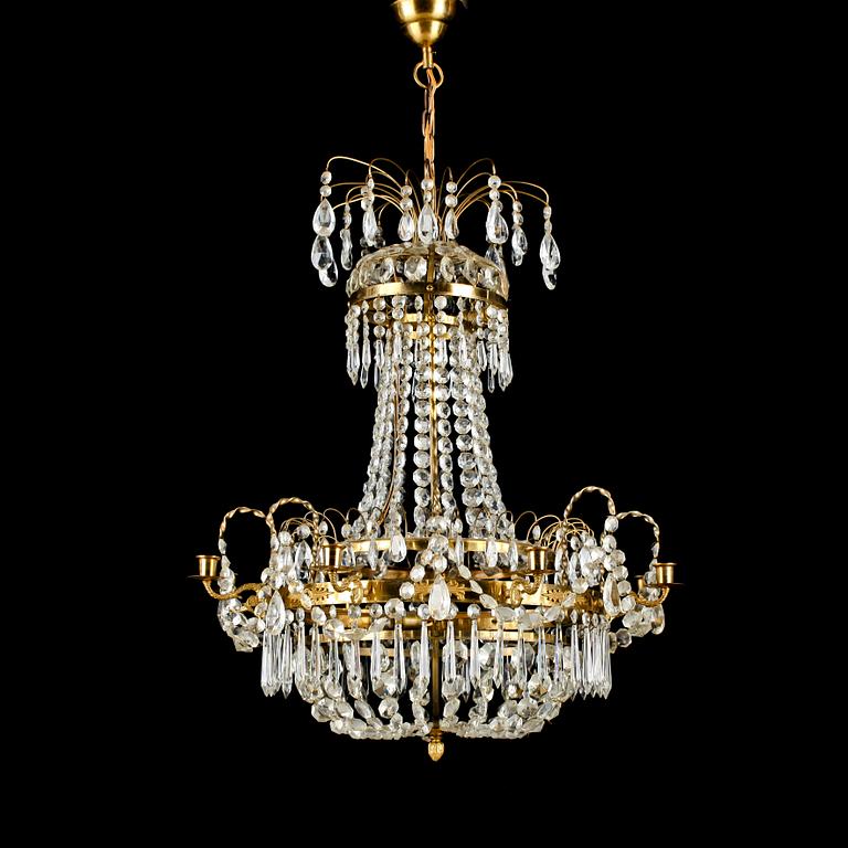 LJUSKRONA, gustaviansk stil, 1900-talets första hälft. Höjd ca 70 cm.