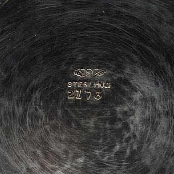 TEDOSA, STRÖARE, ASK MED LOCK samt VATTENKANNA, (4) silver 1900-tal.