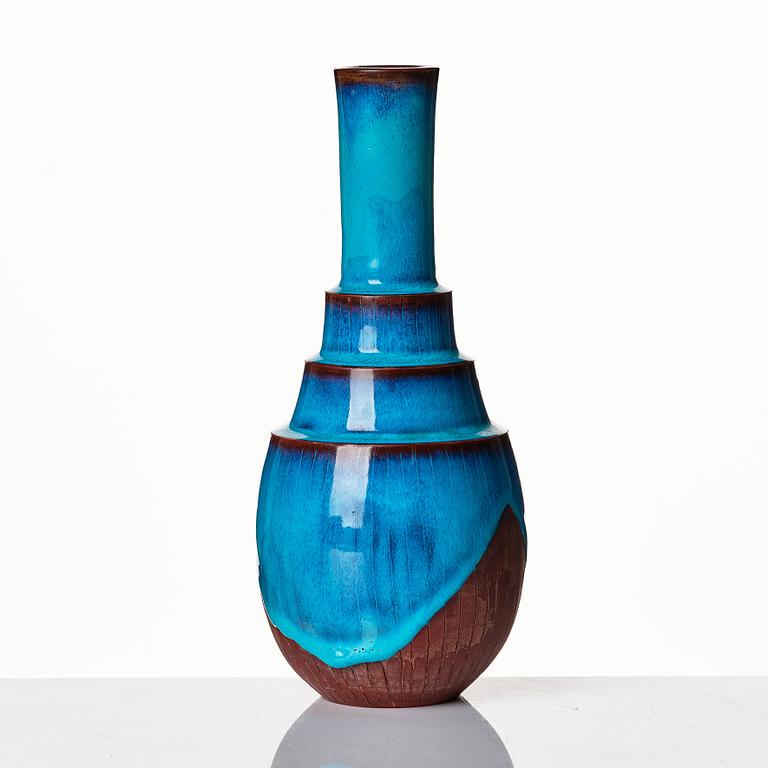 Wilhelm Kåge, a 'Farsta' partly glazed stoneware vase, Gustavsberg, Sweden 1940.