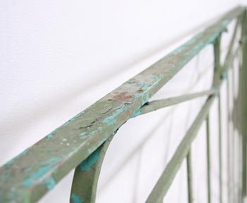 GRINDAR, ett par, järn, 1900-talets mitt.