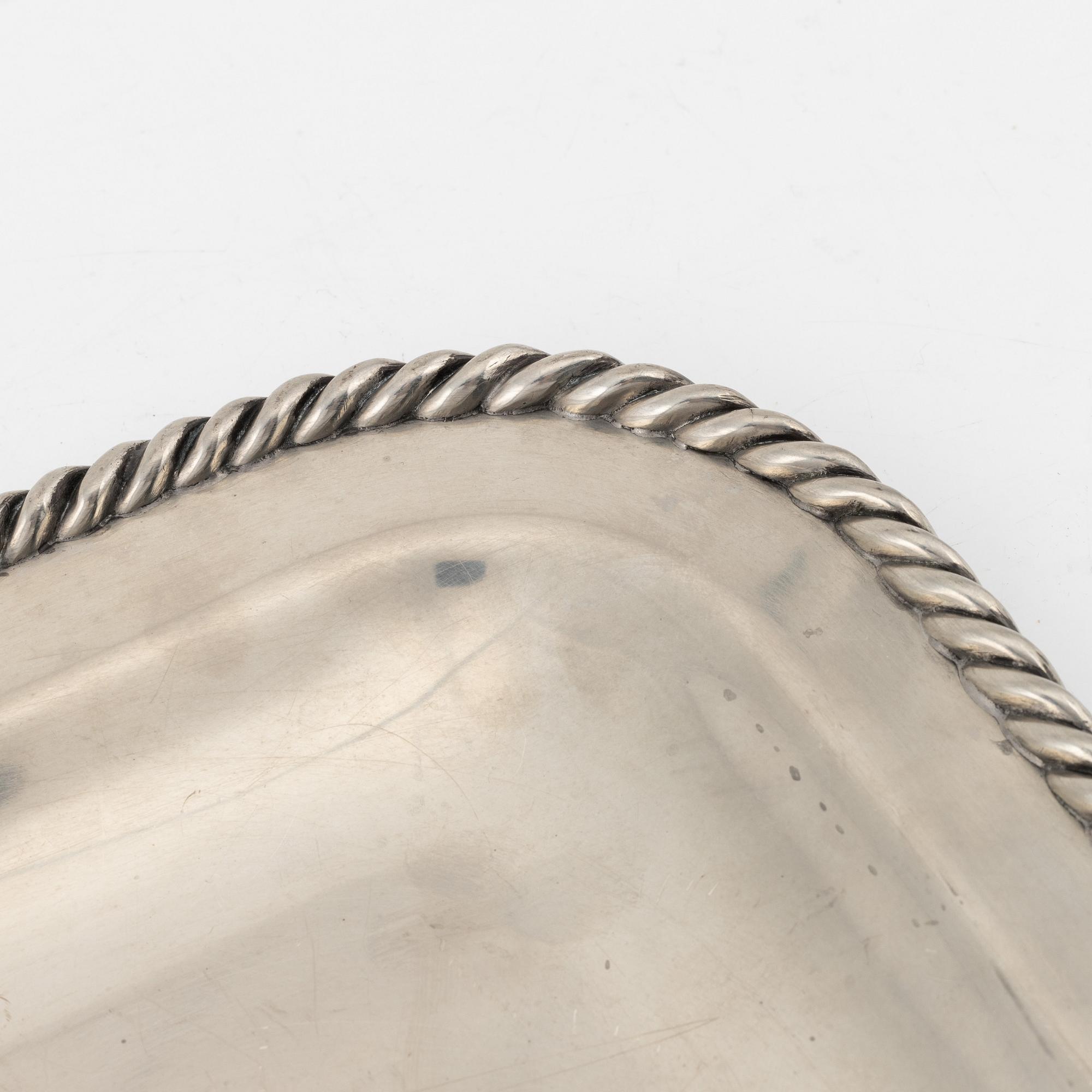 Estrid Ericson, bricka, tenn, Firma Svenskt Tenn, Stockholm, 1952.