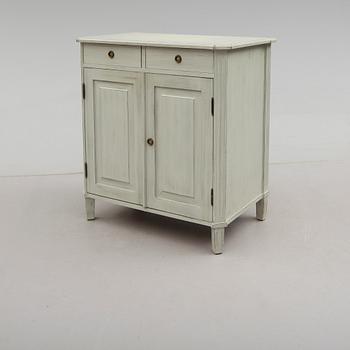 SKÄNK, gustaviansk stil, 1900-talets andra hälft.