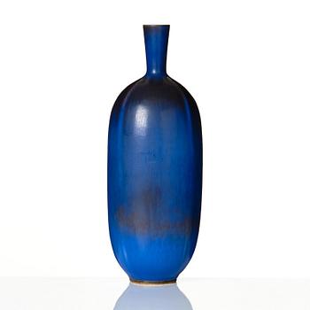 Berndt Friberg, a stoneware vase, Gustavsberg studio, Sweden 1954.