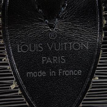 LAUKKU, "Keepall 55", Louis Vuitton.