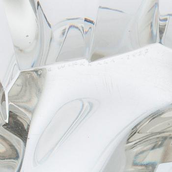 Tapio Wirkkala, A VASE.