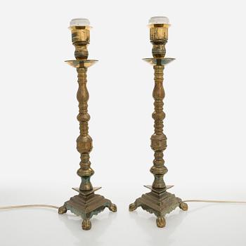 A pair of mid 20th century table lamps.