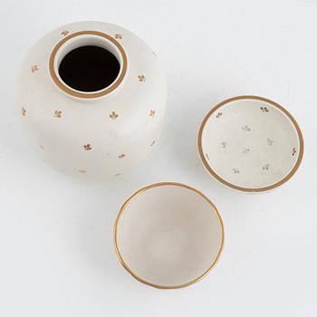 Wilhelm Kåge, "Carrara", 3 delar, stengods, Gustavsberg.