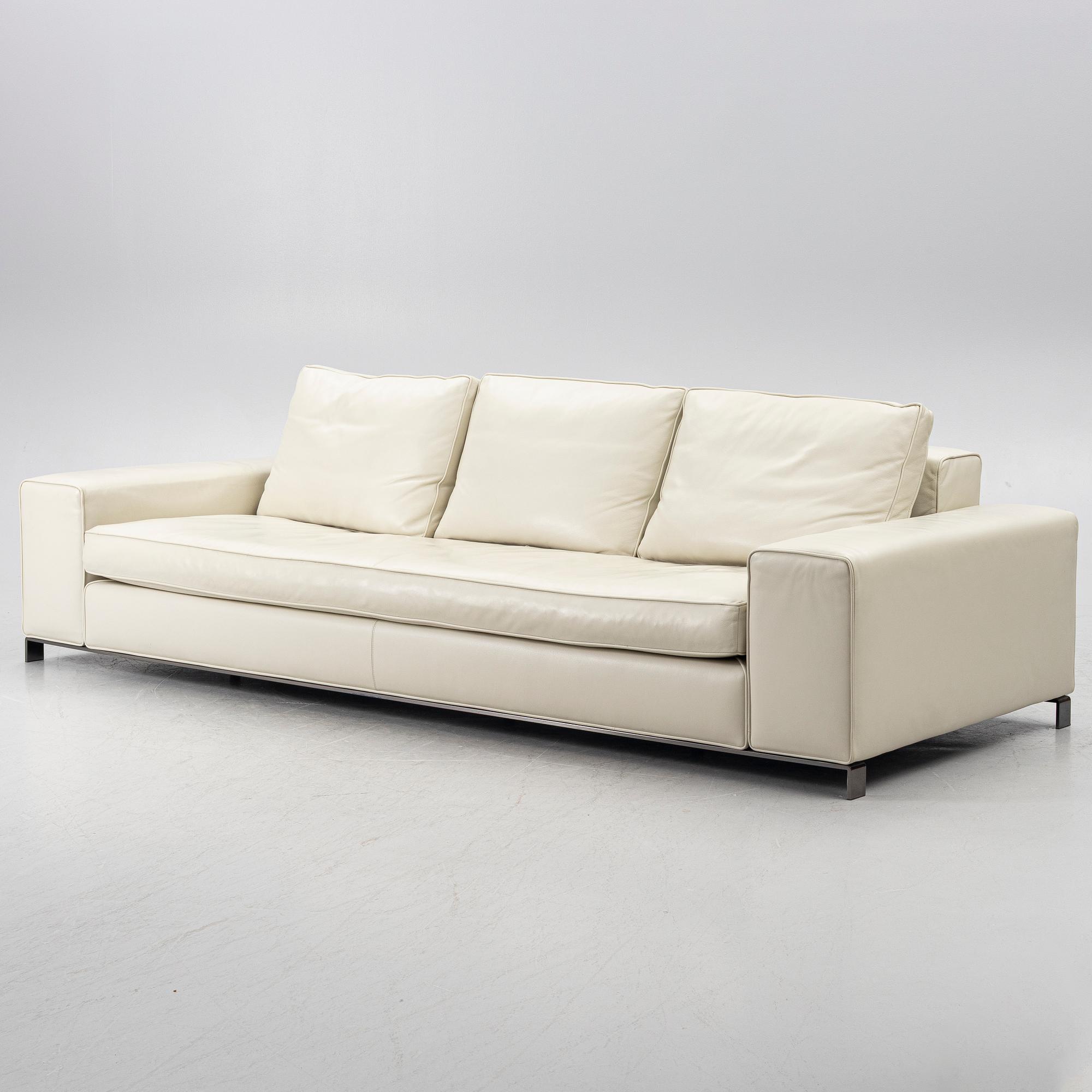 Rodolfo Dordoni, a 'Williams' sofa for Minotti.