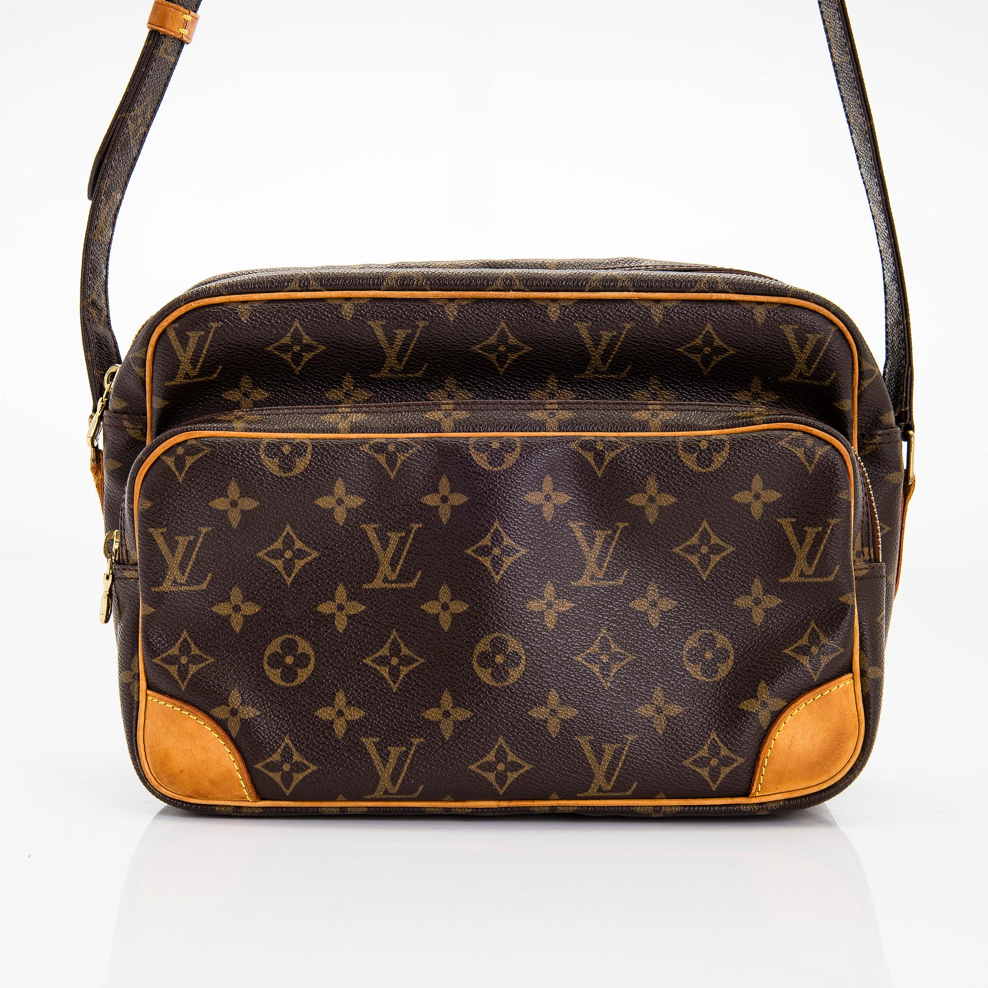 Louis Vuitton, a Monogram Canvas 'Nile 28' shoulder bag.
