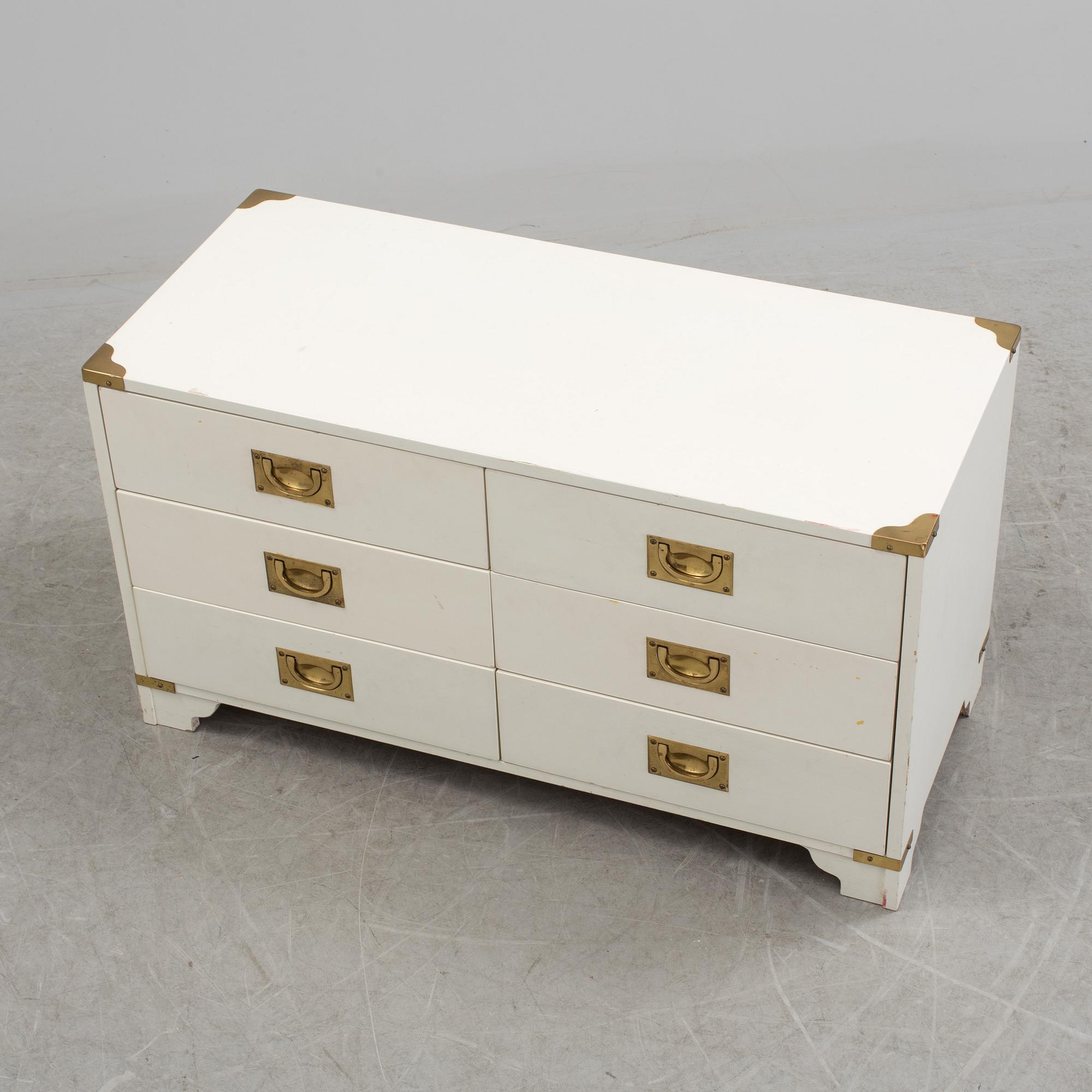 A 1970's chest of drawers.