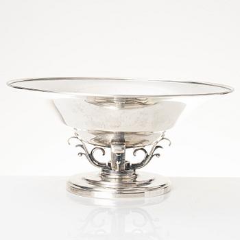 A silver bowl, C.G.Hallberg, Stockholm, Sweden, 1936.