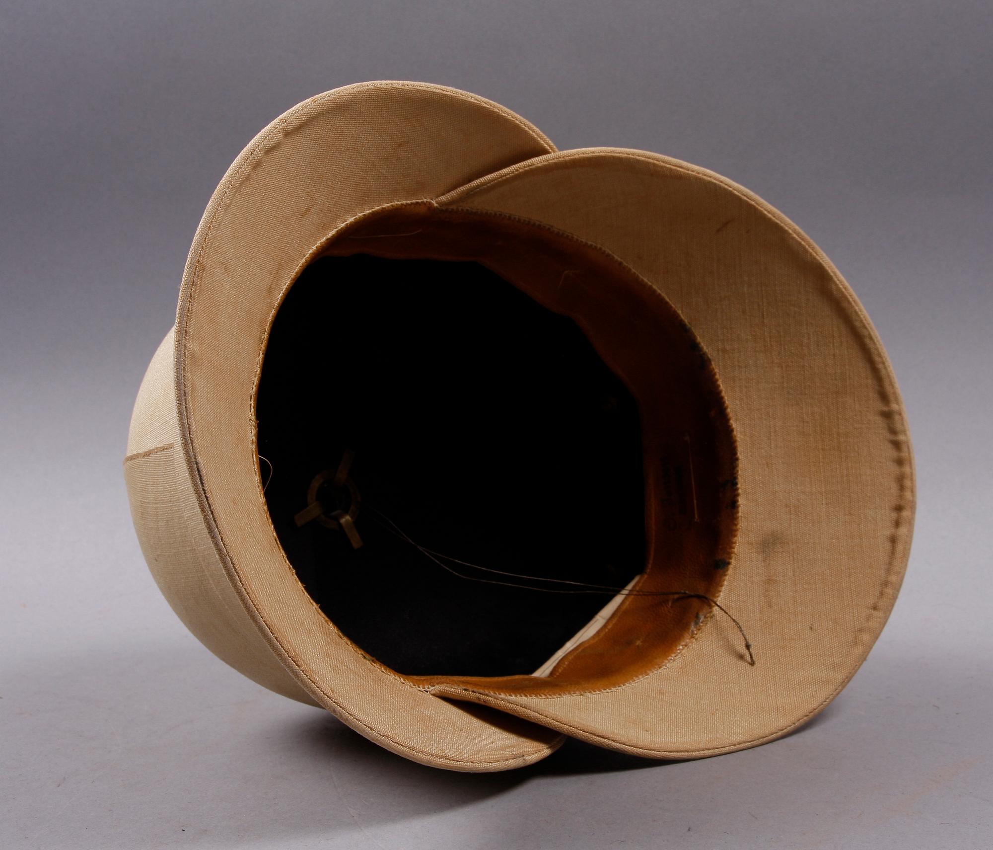 HJÄLM, märkt O. Jensen, Kristianstad. Omkring 1900.