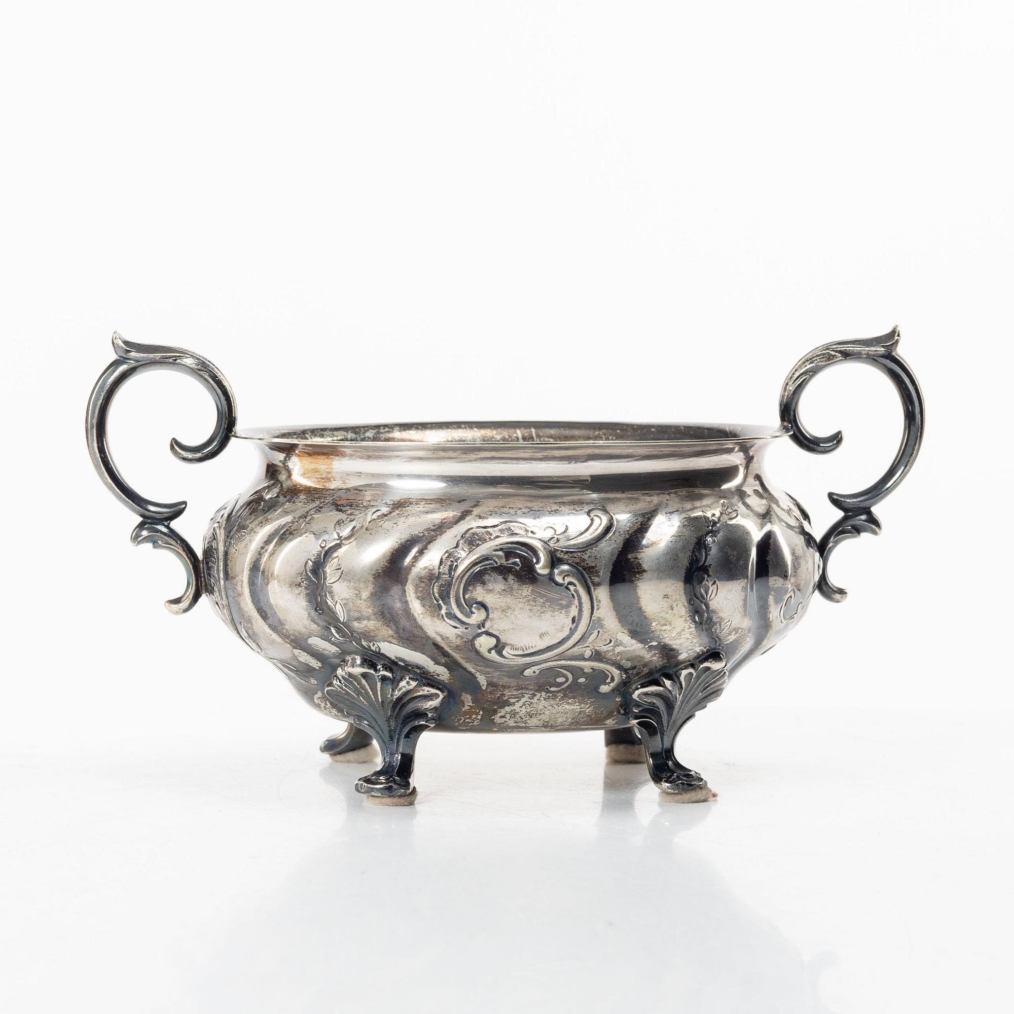 Karl Almgren, a Rococo style silver sugar bowl, Stockholm 1939.
