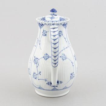 A "Blue Fluted Full Lace" / "Musselmalet" porcelain chocolate pot, Royal Copenhagen, model 1025, 1956.