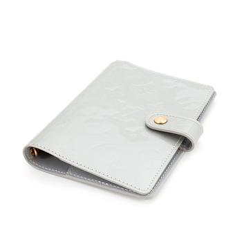 520. LOUIS VUITTON, a silver grey vernis calender, "Agenda PM".