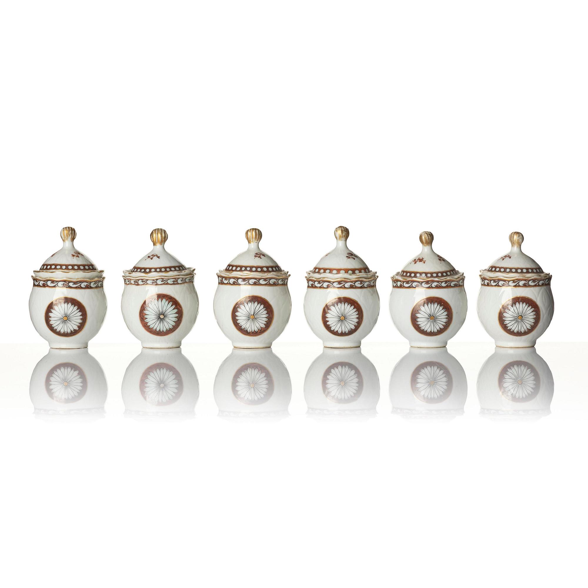 A set of six custard cups with covers and a dish, Qing dynasty, Qianlong, dated 1789.