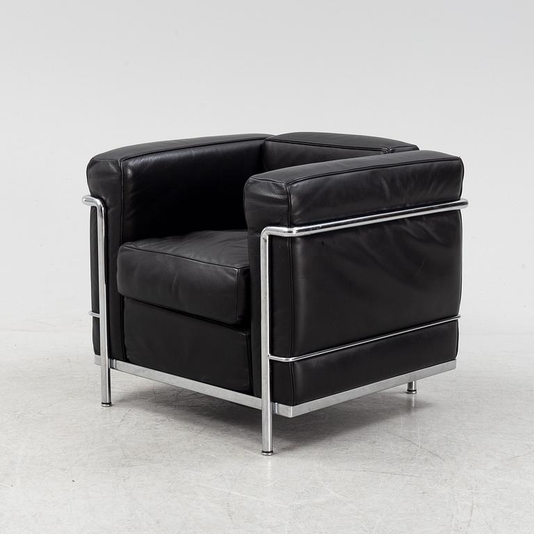 Le Corbusier, Pierre Jeanneret & Charlotte Perriand, fåtölj, "LC2", Cassina. Svart skinn.