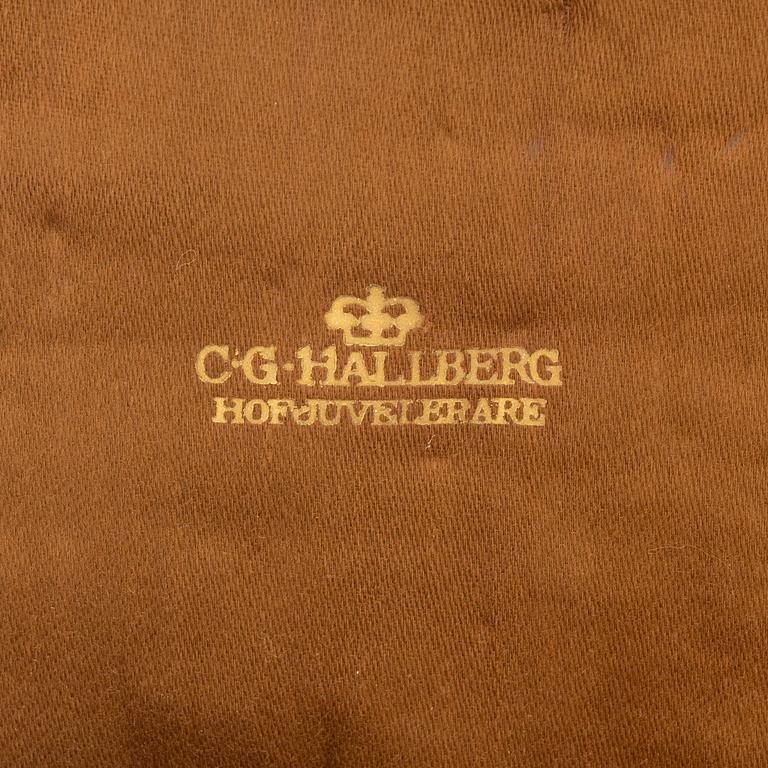 A set of twelve parcel gilt silver spoons, mark of Nya Guldsmedsaffären Göte Persson, Vilhelmina, Sweden 1946.