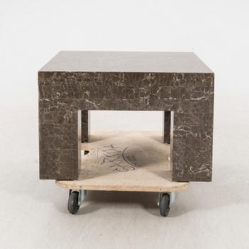 A late 20th century/21§st century travertin coffee table.