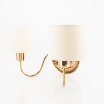 Josef Frank, a brass wall lamp model no 2565 firma Svenkt Tenn.