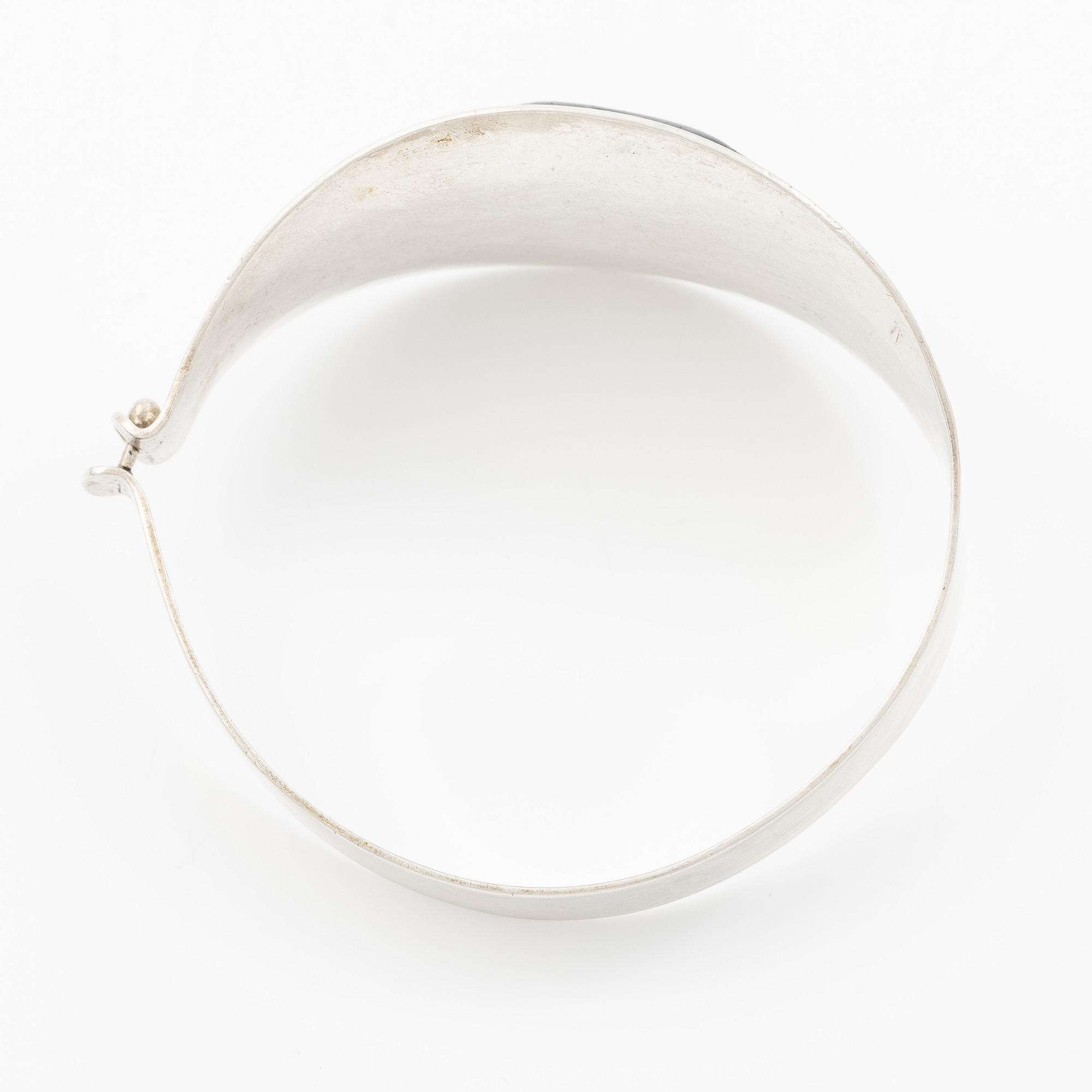 Bracelet silver with bluish stone possibly quartz, GK, Stockholm 1961.