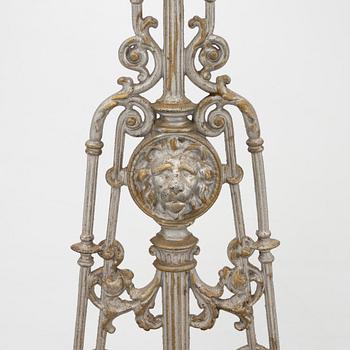 Paraplyställ, gjutjärn. omkring 1900.