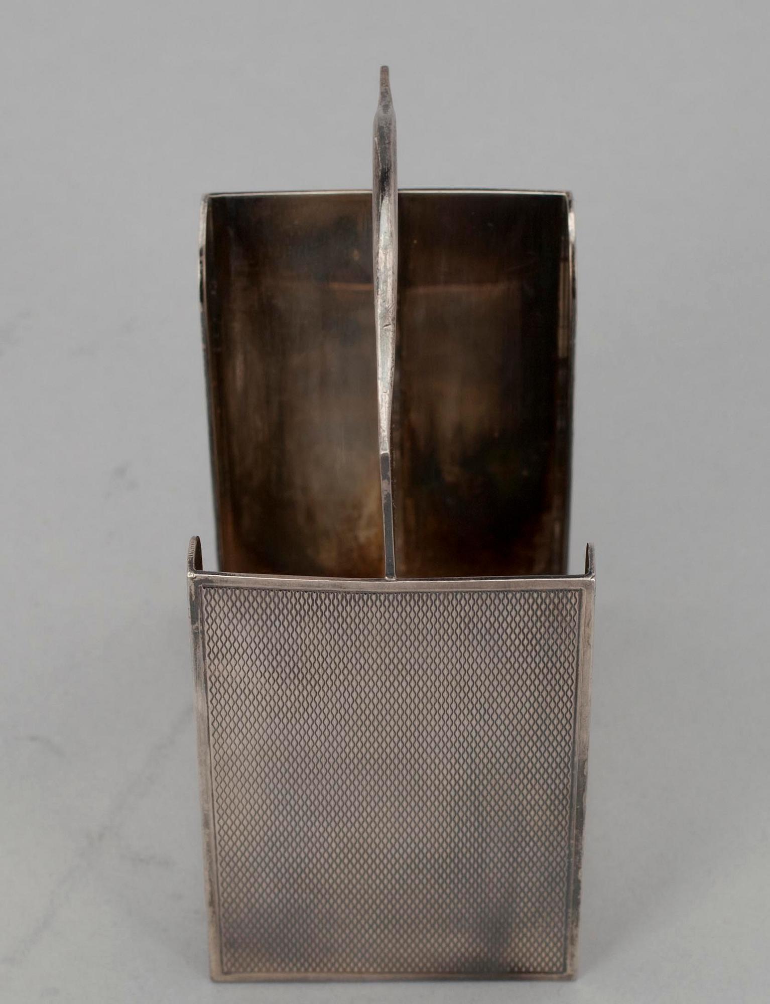 STÄLLNING för SPELKORT, silver 925, Hermès, Paris, 1900-tal. Vikt 208 g.