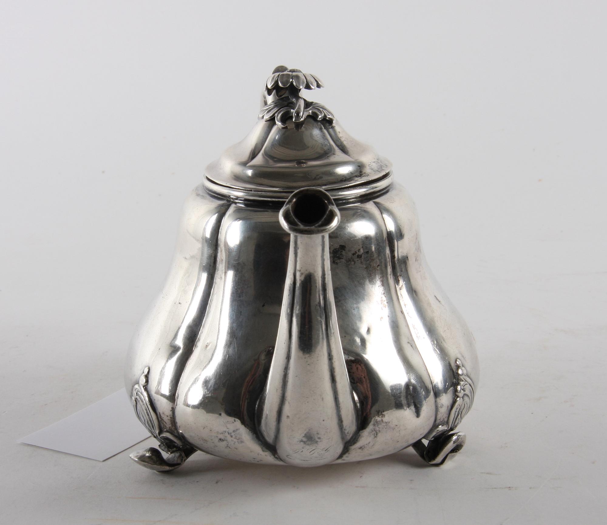 TEKANNA, silver, J C Thorning, Köpenhamn 1855, nyrokoko.
