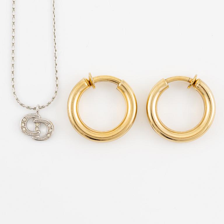 Christian Dior, örhängen, ett par och collier med hänge.