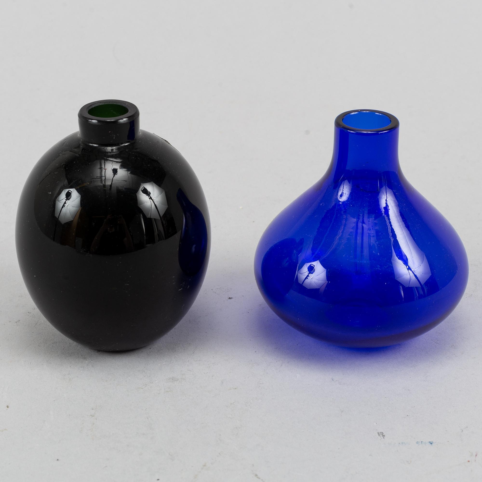Alessandro Mendini, vaser med proppar, 2 st, glas, Venini, Murano, Italien.