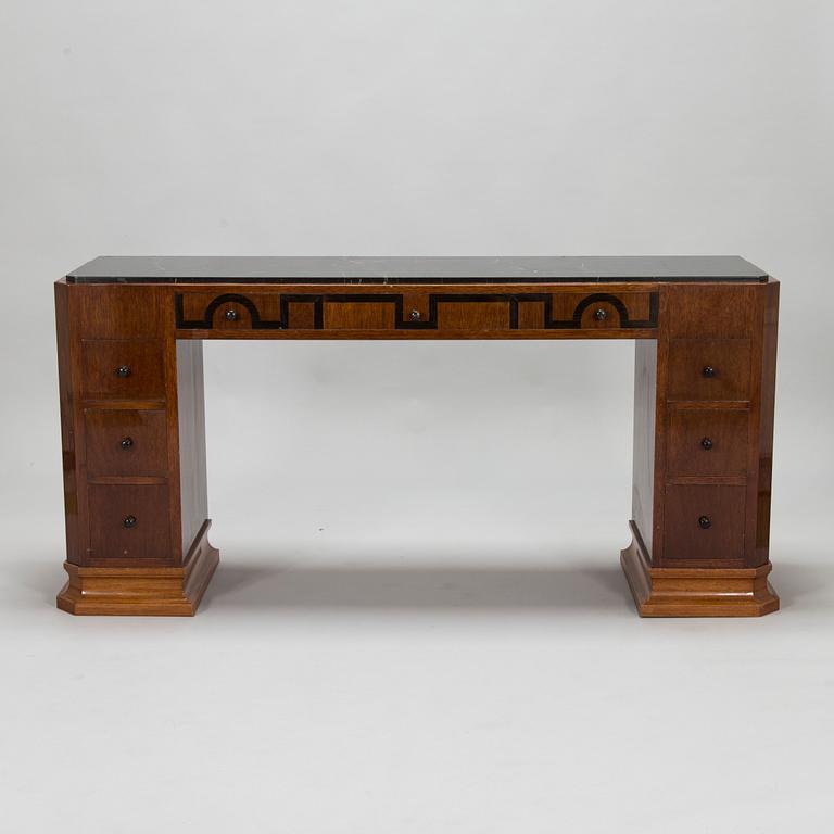 Birger Hahl, a 1920s Art Deco sidetable with drawers and a stool.
