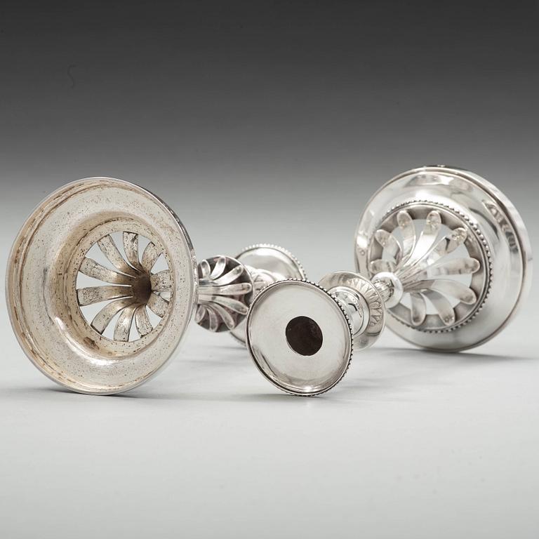Arvid Floberg, ljusstakar, ett par, silver, Stockholm 1788, gustavianska.