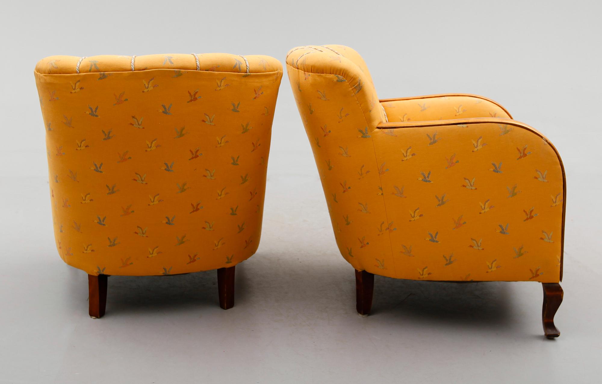 FÅTÖLJER, 1 par, 1900-talets första hälft.