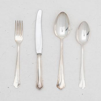 Guldsmedsaktiebolaget (GAB), A 24 piece 'Chippendale' silver cultery service, Stockholm 1950's.