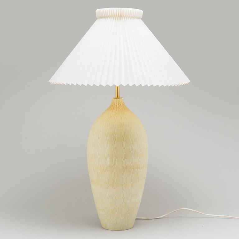 CARL-HARRY STÅLHANE, an eggshell glazed stoneware table lamp, Rörstrand Ateljé, Sweden 1950's.