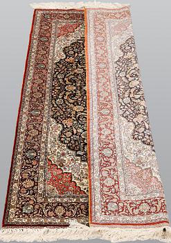 An oriental silk rug, ca 151 x 90 cm.