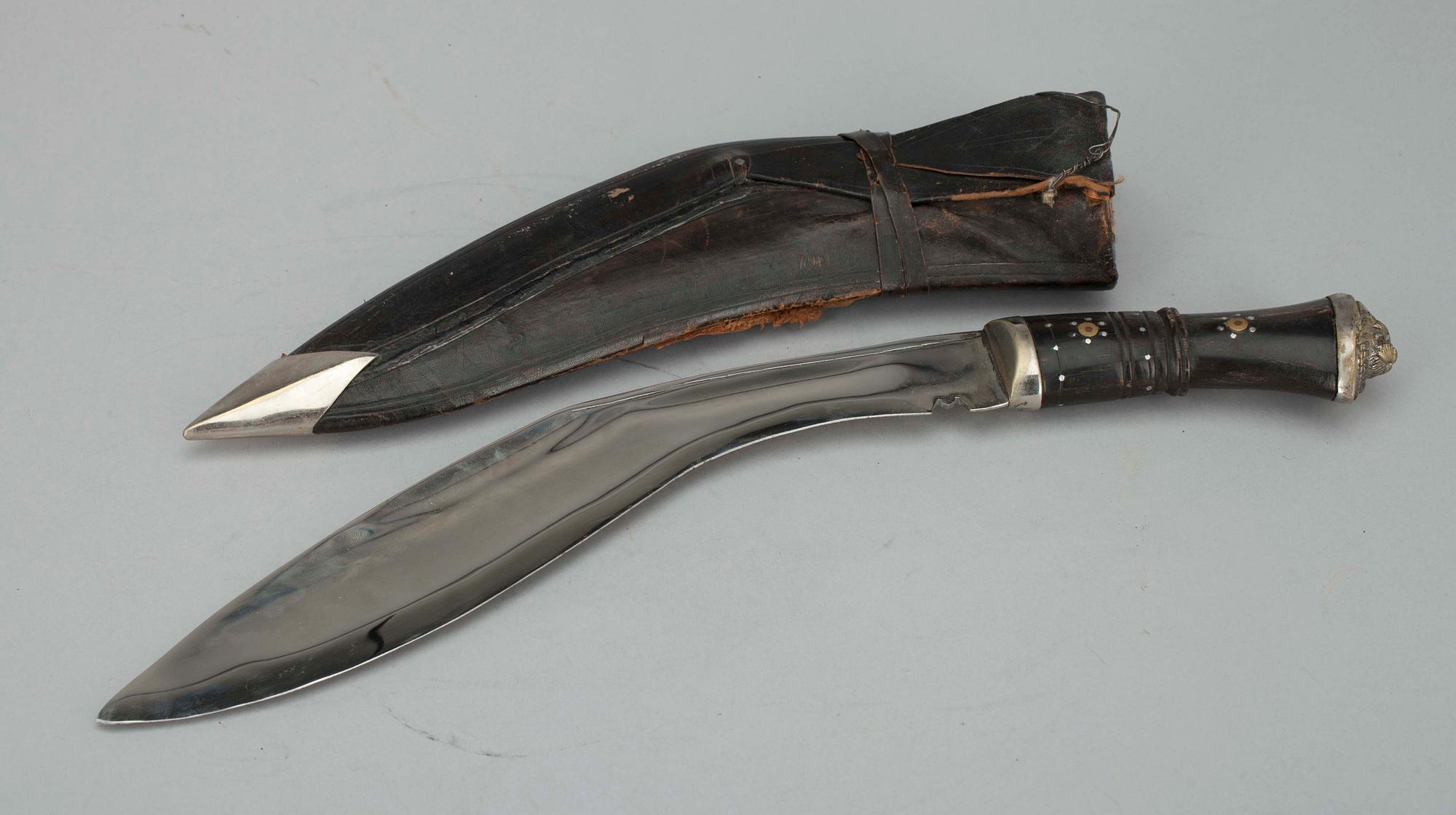 DOLKAR, 3 st, 1900-talets mitt.