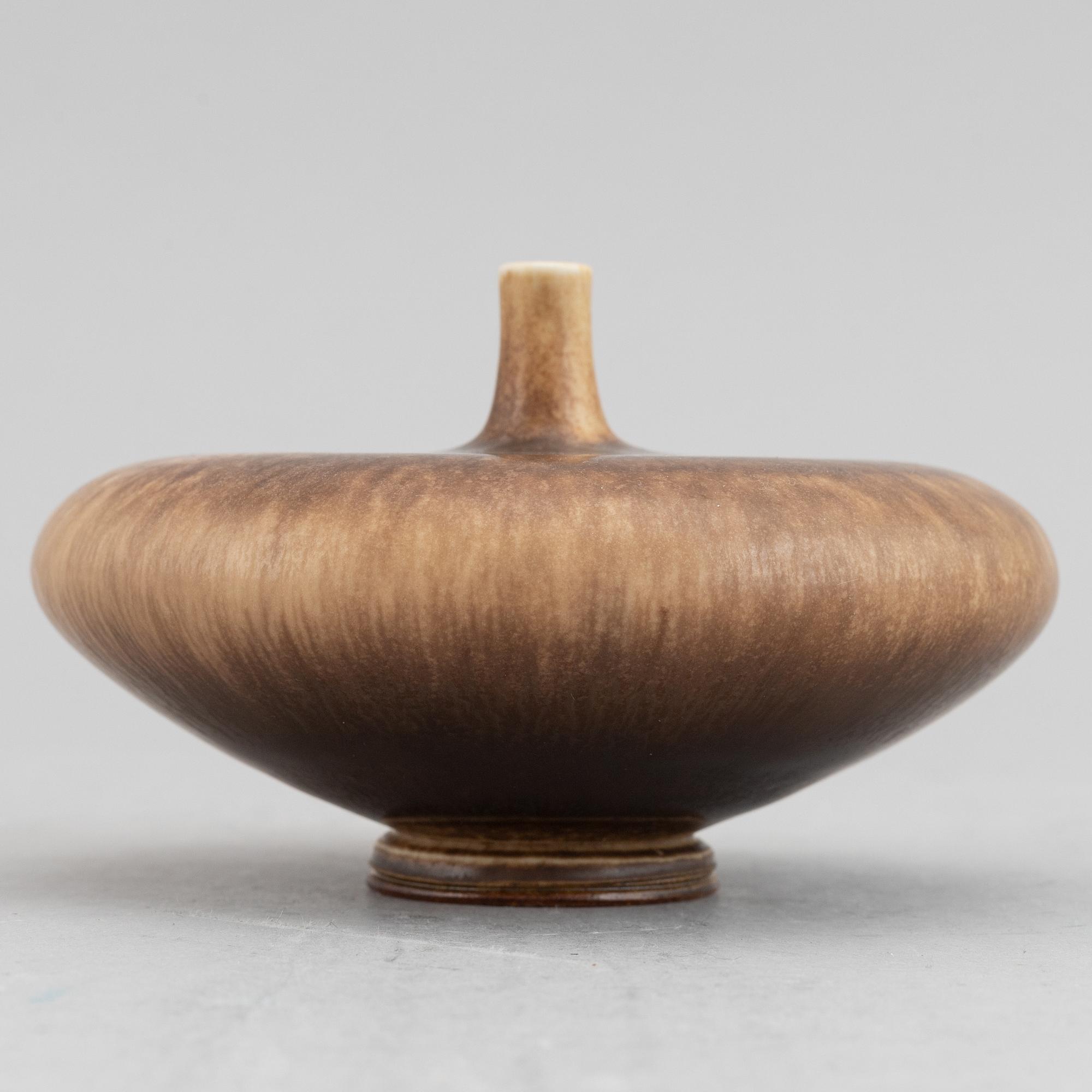 Four miniature vases and bowl by Berndt Friberg, Gustavsberg, 1958-1972.