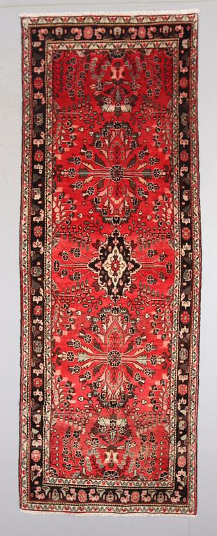 MATTA, Hamadan, ca 308 x 110 cm.